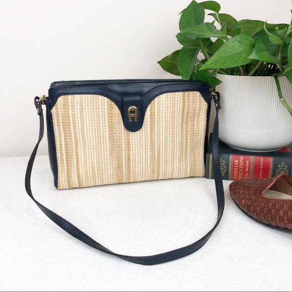 Vintage • Etienne Aigner Woven & Leather Purse - Picture 3 of 8